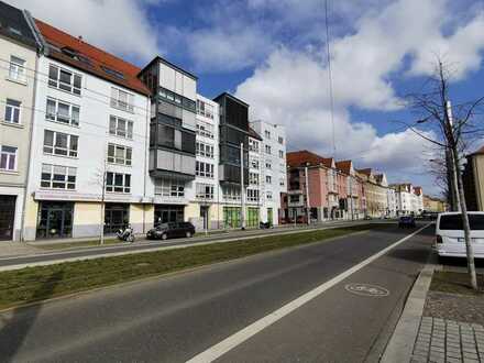 Schicke 2 Raum WE in Neulindenau mit Lift, Bad mit Badewanne, nähe Lindenau Bushof!