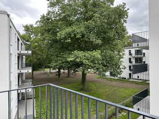 Moderne 3 Zimmer im Kronenpark mit Balkon und TG, EBK...