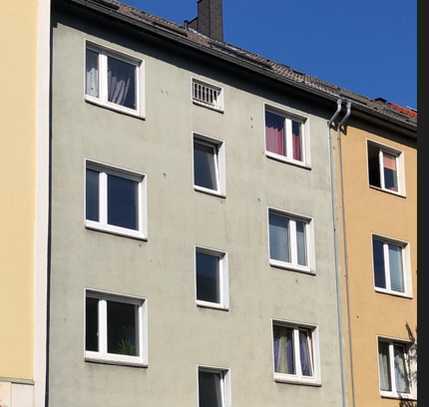 Tolle Wohnung im EG mit Terrasse im beliebten Stadtteil Bo.-Ehrenfeld, gegenüber dem Schauspielhaus