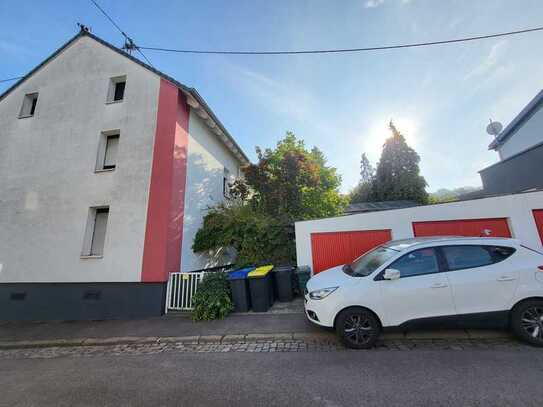 Kapitalanleger aufgepasst!! Voll vermietetes gepflegtes Mehrfamilienhaus mit 3 Garagen in Völklingen