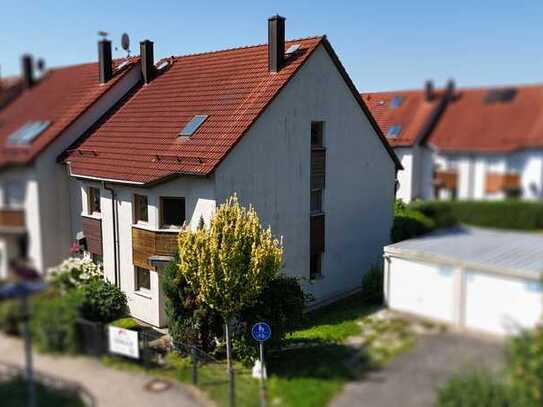 Ruhig gelegenes Reihenendhaus in Treuen steht zum Verkauf!