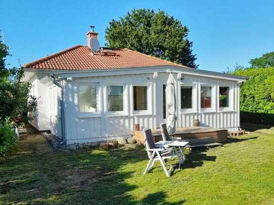 Einfamilienhaus/Bungalow mit Boddenblick, schönes ruhig gelegenes Grundstück zum Erholen u. Relaxen