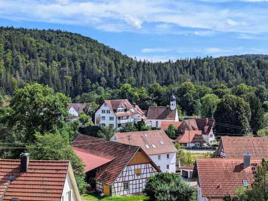 Schöne, sonnige 3 Zimmerwohnung, 103qm mit Balkon und Terasse