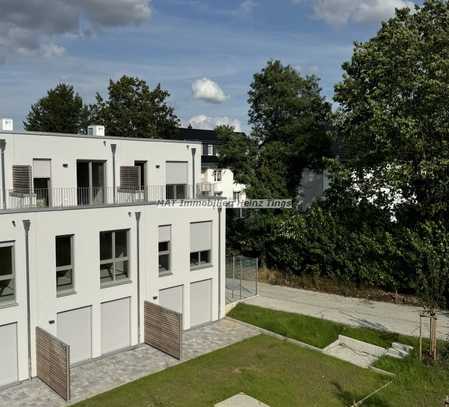 Wohnen-am-Südpark • NEUBAU • ca. 135 m² Wfl. • Energie-Effizienzhaus • Dachterrasse + sonnig. Garten