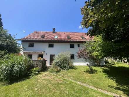 Freistehendes Wohnhaus mit großem Garten in toller Wohnlage - Bergatreute