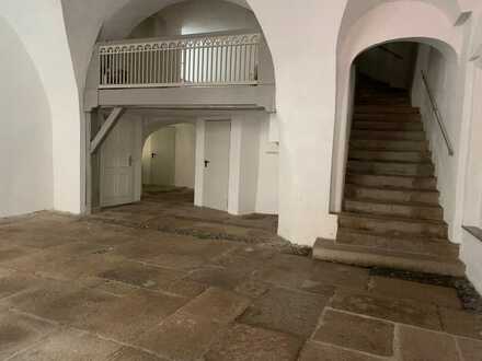 hübsche 3-Raum-Wohnung mit Balkon in der historischen Altstadt