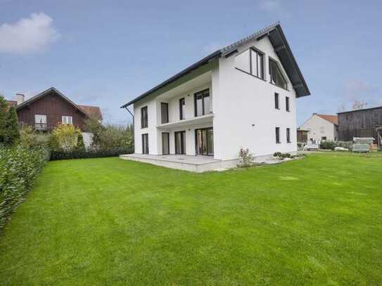 Viel Platz für die Familie - modernes Einfamilienhaus mit großzügigem Garten in ruhiger Lage