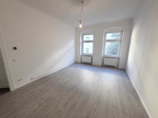 Erstbezug nach Grundsanierung: Moderne 1-Zimmer-Wohnung in Berlin-Mariendorf