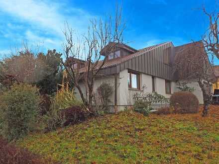 Einfamilienhaus mit großzügiger Architektur in beliebter und naturnaher Wohnlage