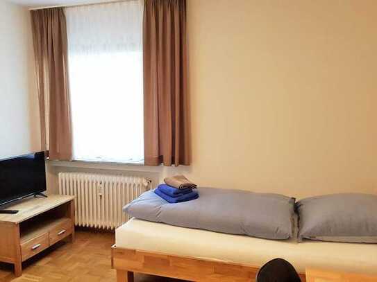 Gästezimmer in Filderstadt mit Internet, TV, Gästeküche, Etagendusche, GästeWc, Waschm