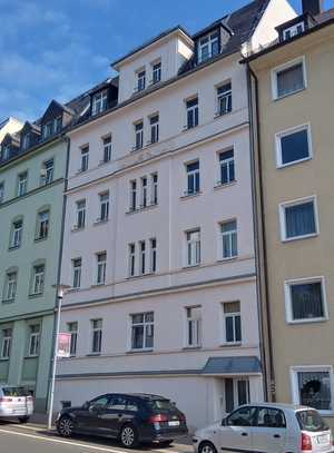 Frisch sanierte, top geschnittene 3 Zimmer Wohnung mit Balkon in der Neundorfer Vorstadt!