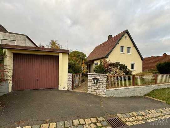 Sanieren statt Neubau auf wunderschönem großen Gartengrundstück in Wunsiedel