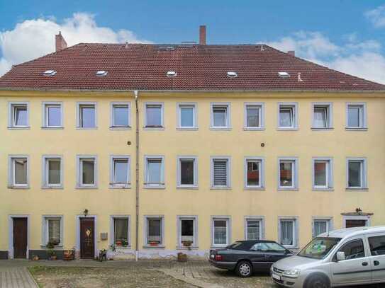 Sanierungsbedürftiges MFH mit 17-19 Wohn- und Gewerbeeinheiten in gefragter Zentrumslage von Roßwein