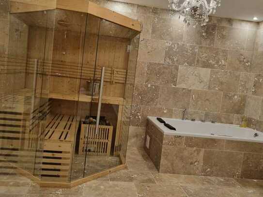*****Luxus Neubau Penthouswohnung mit Sauna und Jacuzzi