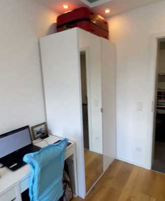Schönes WG Zimmer mit super Anbindung in Cannstadt