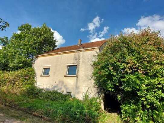 Sanierungsbedürftiges Haus in Lebach-Gresaubach