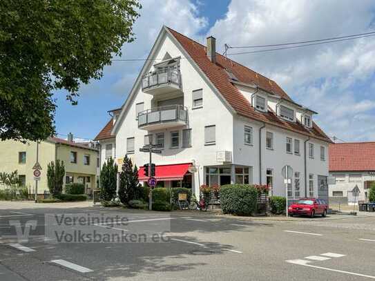 Tolle 3,5 Zimmer DG-Wohnung mit Balkon und TG Platz - Frei ab 01.11.24