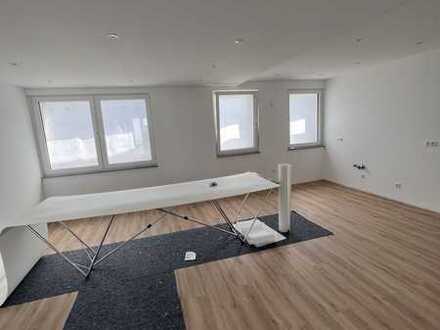 Erstbezug nach Sanierung mit Balkon: schöne 3-Zimmer-Wohnung in Duisburg