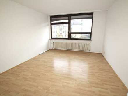 Schöne 2,5 Zimmer, 97qm Wohnung im 1. OG in zentraler Lage in Heidelberg zu verkaufen