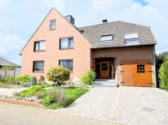 Mehrgenerationenhaus mit großer Garage in ländlicher Lage