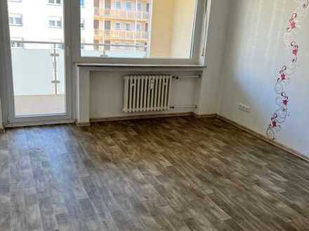 Gepflegte 2- Zimmerwohnung mit Balkon in Schweinfurt/Bergl