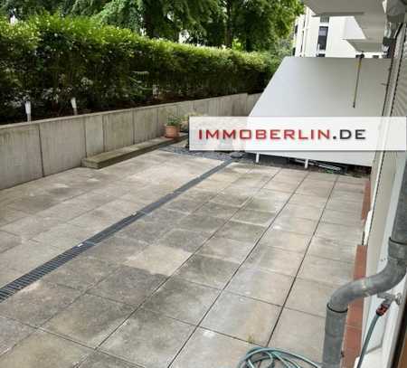 IMMOBERLIN.DE - Großzügige Terrassenwohnung mit Pkw-Stellplatz in sehr angenehmer Lage