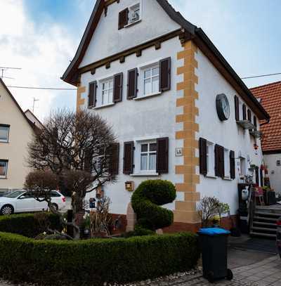 Attraktives und modernisiertes 4-Zimmer-Haus mit gehobener Innenausstattung in Filderstadt