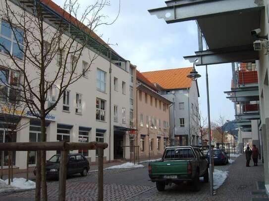 Gepflegte 2-Raum-Wohnung mit Balkon und EK u. Parkpl. in Furtwangen Furtwangen-Zentrum