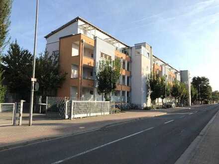 Lichtdurchflutete, gut geschnittene 2-Zimmer Wohnung in direkter Uni-Nähe
