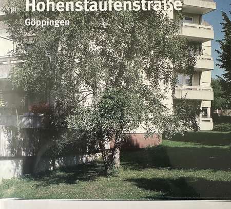 Modernisierte 3,5-Zi. Penthousewohnung mit großer Dachterrasse mit Traum-Albausblick und EBK in GP