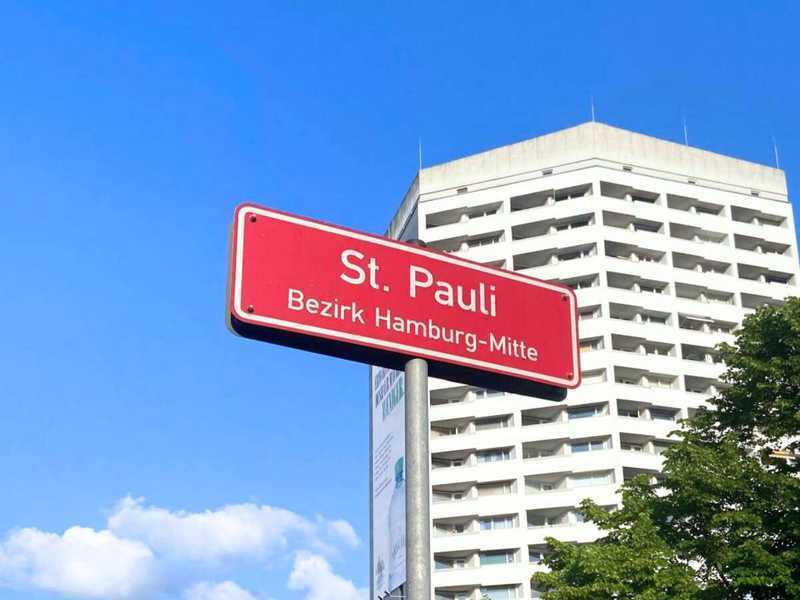 Provisionsfrei: Möblierte 1,5 Zimmer Wohnung mit Loggia auf St. Pauli