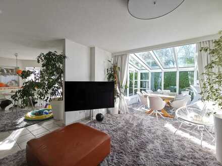 Familienfreundliche Gartenwohnung mit moderner Ausstattung in Eichenau