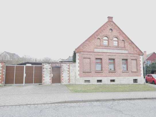 Ab aufs Dorf, Wohnhaus Denkmal (115 m²) + ehem. Tischler-Werkstatt+ Hof+ Garten+ Areal 615 m² ?