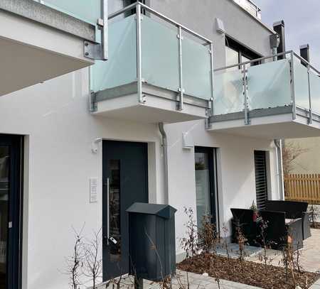 Sehr schöne Wohnung in München Waldperlach mit West- und Ostterrasse, EBK und gehobener Ausstattung