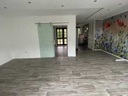 Attraktives Reihenmittelhaus mit Einbauküche und Garten in Bremen-Arsten