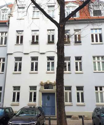 *Süße kleine Stadtwohnung zum WOHLFÜHLEN_EBK_Sonnenbalkon_zentral_Hbf_City_FH in wenigen Minuten*