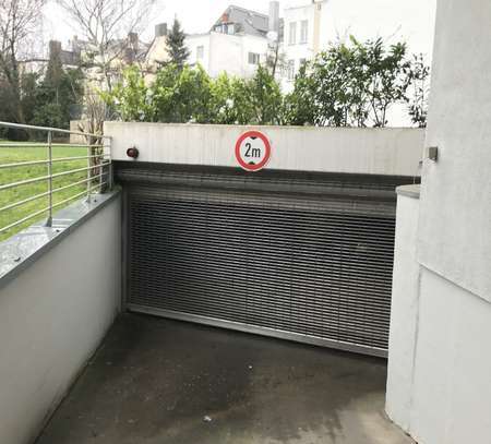 Stellplatz in geschlossener Tiefgarage