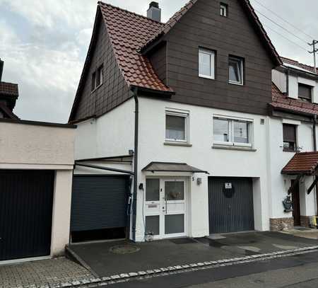 Reiheneckhaus mit Weinbergsblick in Korb