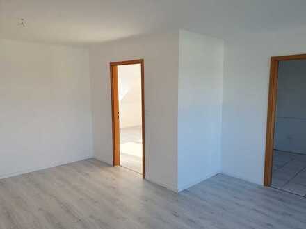 Frisch renovierte Zwei-Zimmer-Wohnung, perfekt für Pendler