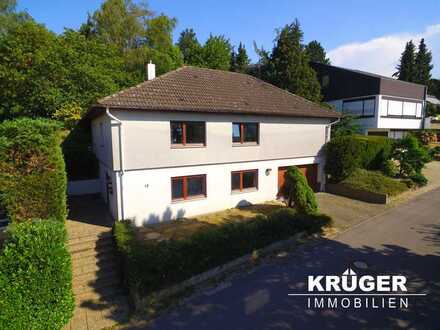 KA-Stupferich / Einfamilienhaus auf großem Grundstück in ruhiger Ortsrand-Hanglage / ab 01.11.23