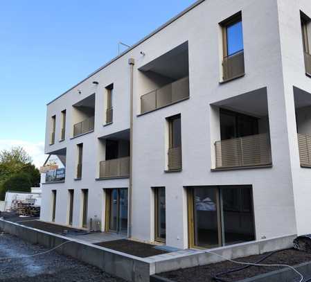 Helle 2 Zimmer Wohnung mit Loggia