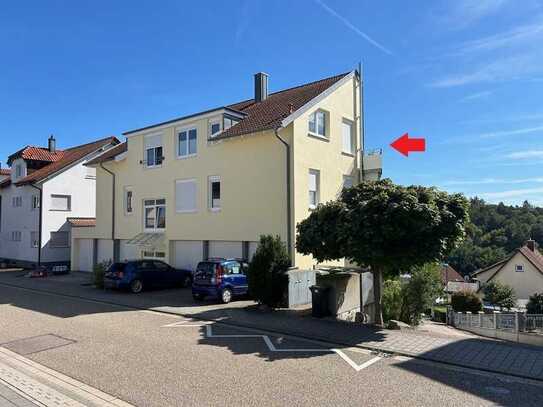 Lichtdurchflutete 3,5 Zimmer-Maisonettewohnung mit Garage und Dachterrasse