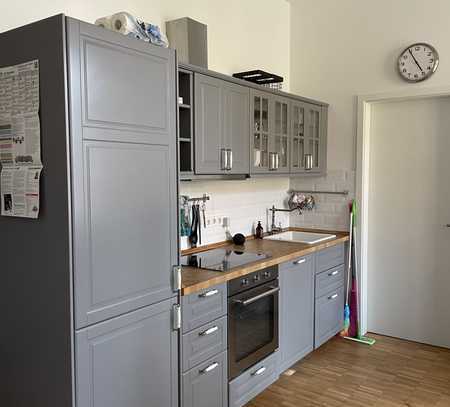 Hochwertige 2-Zimmerwohnung im kernsanierten Altbau