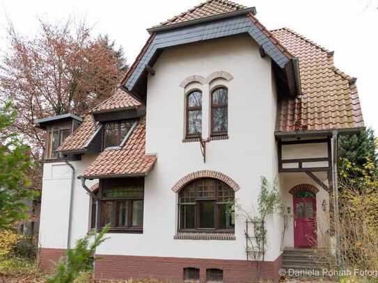 Wunderschöne Villa auf großem Grundstück