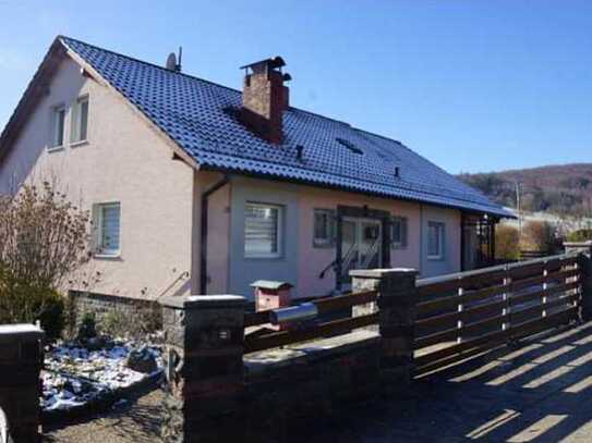 Gepflegtes Einfamilienhaus EG & DG in Lautertal (Odenwald), OT-Reichenbach