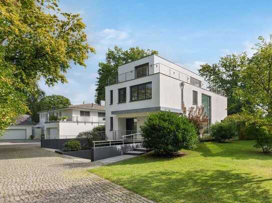 Exklusives Townhouse im Bauhausstil: Höchster Wohnkomfort in Toplage