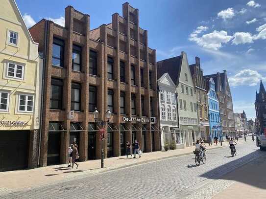 Büro-/Dienstleistungsfläche mit Dachterrasse am Marktplatz!