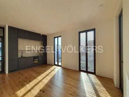 ERSTBEZUG - Exklusive 4,5-ZKB mit Balkon Stellplatz!