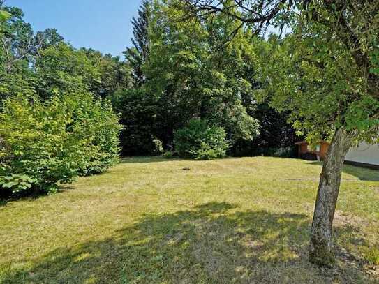 Baugrundstück mit Baugenehmigung für Einfamilienhaus in Toplage