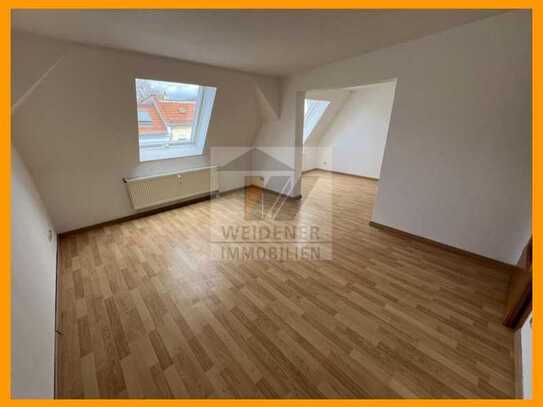 Schnäppchen mit Fernblick und 2 Badezimmern! Schicke 2,5 Raum DG Wohnung!